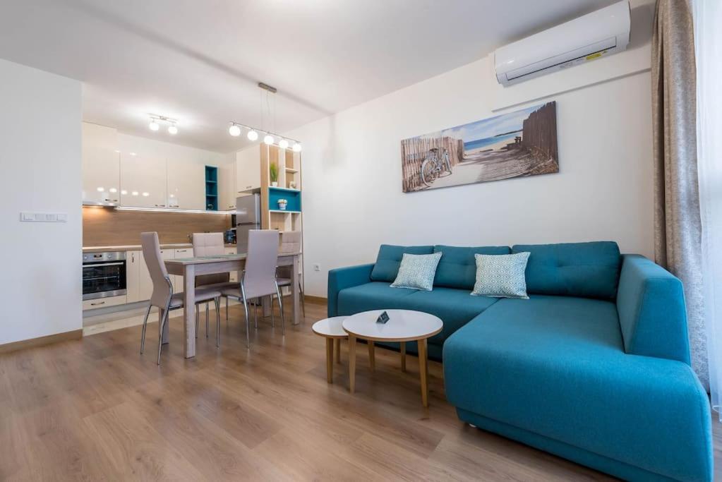 Labyrinth Apartment - Free Parking Space Included Varna Exterior photo