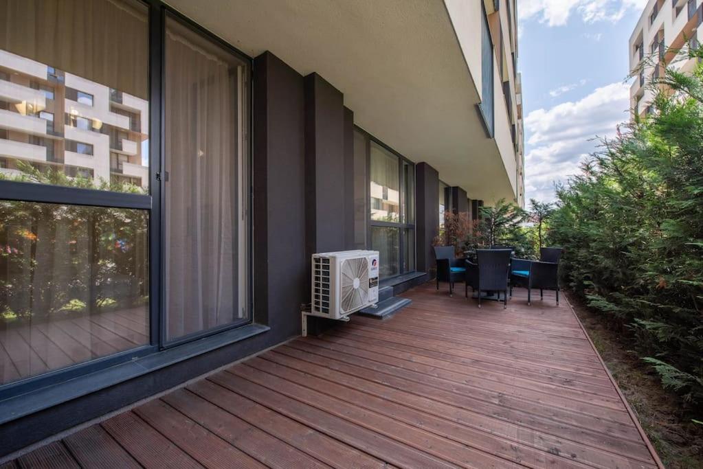 Labyrinth Apartment - Free Parking Space Included Varna Exterior photo