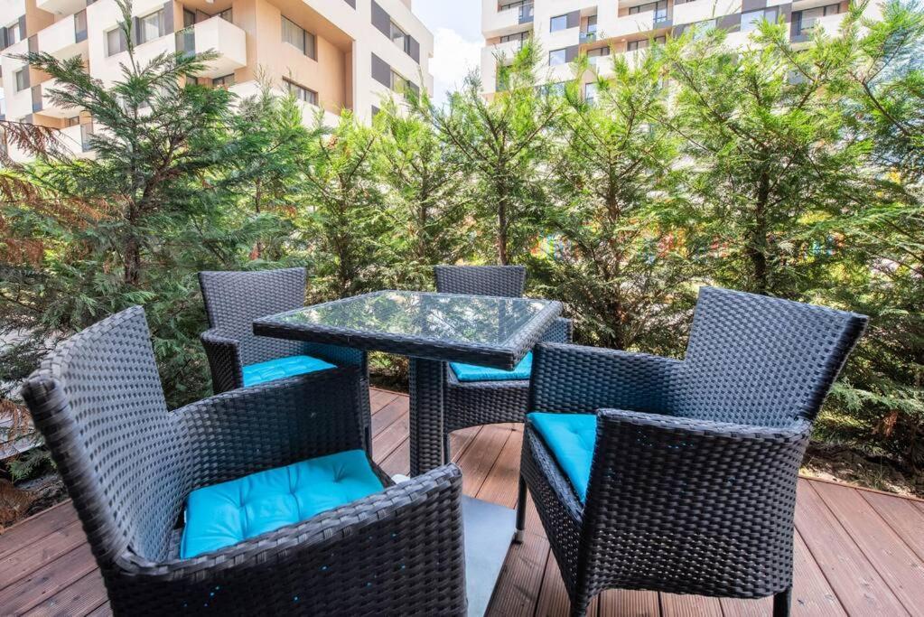 Labyrinth Apartment - Free Parking Space Included Varna Exterior photo